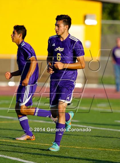 Thumbnail 2 in Weston Ranch vs. Livingston (CIF SJS D4 Final) photogallery.