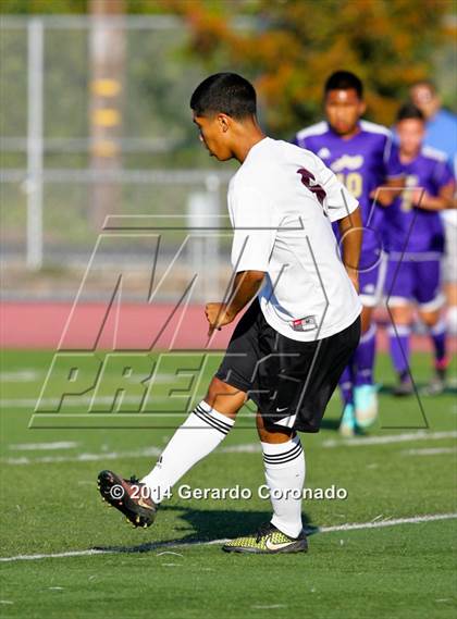 Thumbnail 2 in Weston Ranch vs. Livingston (CIF SJS D4 Final) photogallery.