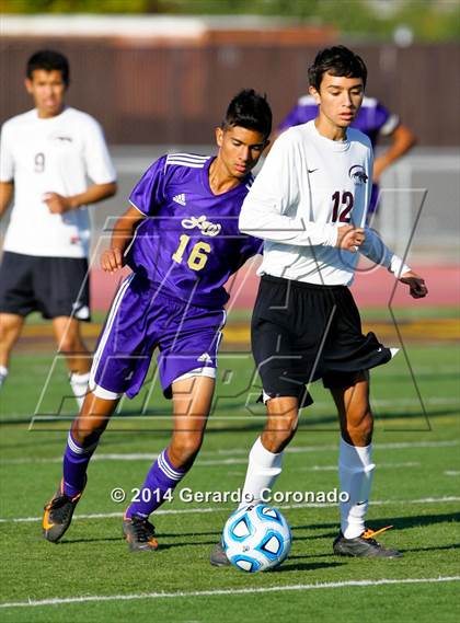 Thumbnail 1 in Weston Ranch vs. Livingston (CIF SJS D4 Final) photogallery.
