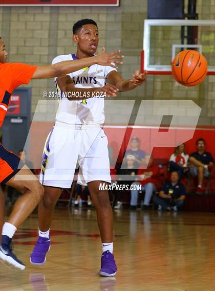 Thumbnail 3 in St. Augustine vs. Whitney Young (Nike Extravaganza) photogallery.