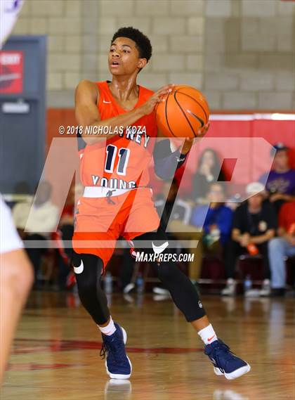 Thumbnail 1 in St. Augustine vs. Whitney Young (Nike Extravaganza) photogallery.