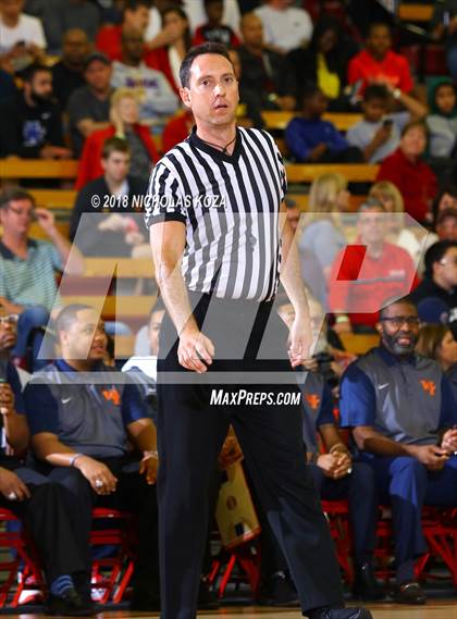 Thumbnail 3 in St. Augustine vs. Whitney Young (Nike Extravaganza) photogallery.