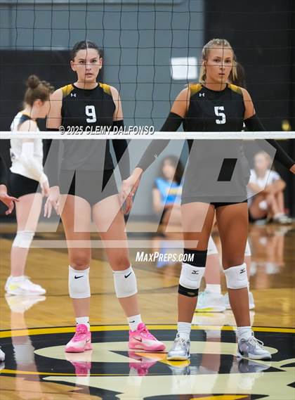 Thumbnail 3 in Dakota Ridge @ Green Mountain photogallery.