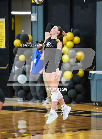 Thumbnail 1 in Dakota Ridge @ Green Mountain photogallery.