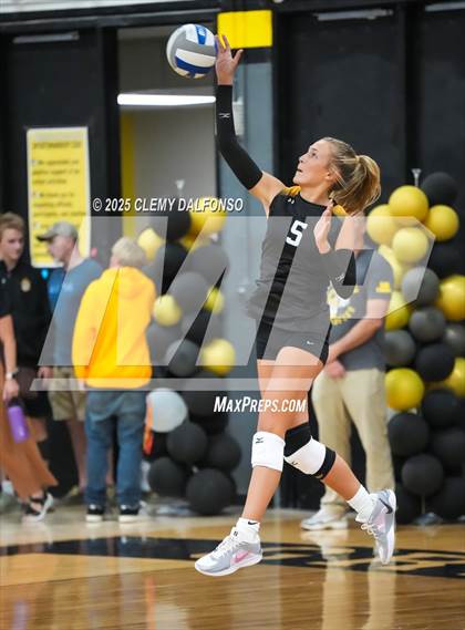 Thumbnail 3 in Dakota Ridge @ Green Mountain photogallery.