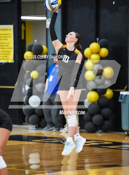 Thumbnail 2 in Dakota Ridge @ Green Mountain photogallery.