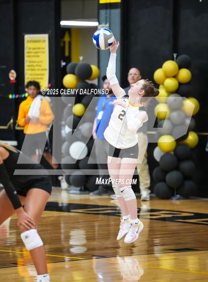 Thumbnail 1 in Dakota Ridge @ Green Mountain photogallery.