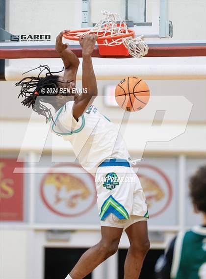 Thumbnail 2 in Grayson vs. Combine Academy National (Hard in the Paint) photogallery.