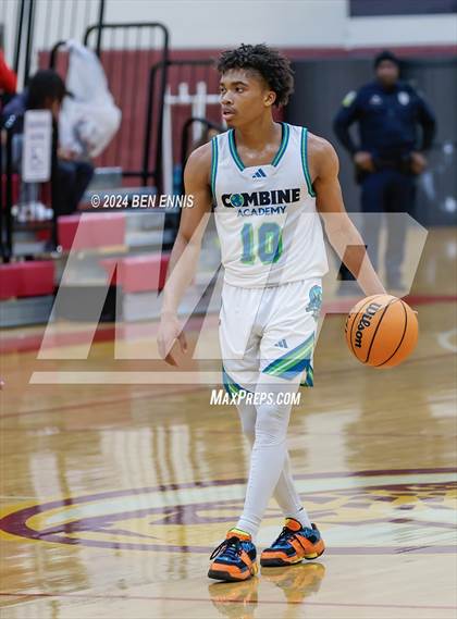 Thumbnail 3 in Grayson vs. Combine Academy National (Hard in the Paint) photogallery.