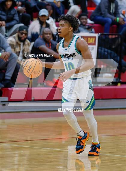 Thumbnail 3 in Grayson vs. Combine Academy National (Hard in the Paint) photogallery.