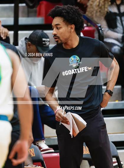 Thumbnail 2 in Grayson vs. Combine Academy National (Hard in the Paint) photogallery.