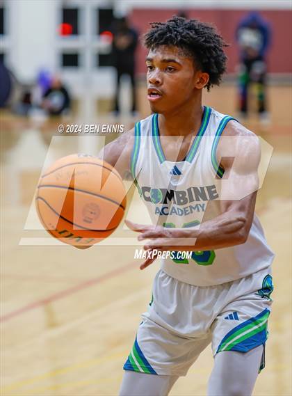 Thumbnail 1 in Grayson vs. Combine Academy National (Hard in the Paint) photogallery.