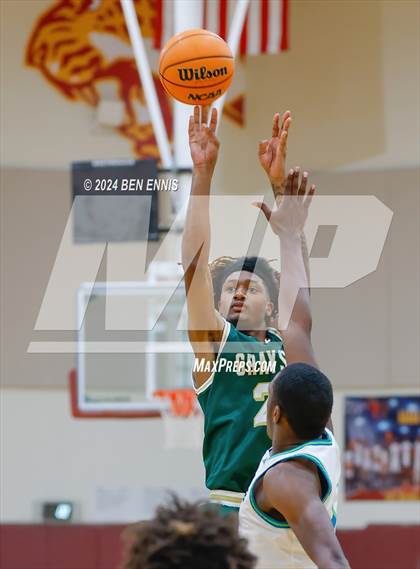 Thumbnail 2 in Grayson vs. Combine Academy National (Hard in the Paint) photogallery.