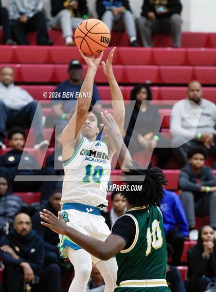 Thumbnail 3 in Grayson vs. Combine Academy National (Hard in the Paint) photogallery.