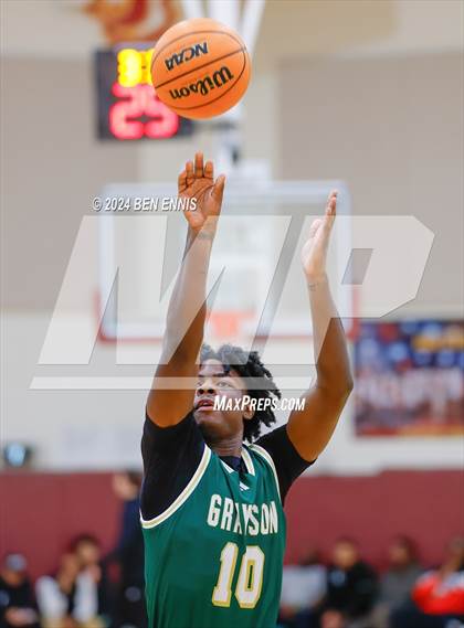 Thumbnail 1 in Grayson vs. Combine Academy National (Hard in the Paint) photogallery.