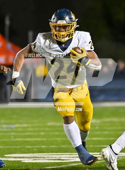 Thumbnail 3 in Archbishop Moeller @ St. Xavier (OHSAA Region 4 Regional Quarterfinal) photogallery.