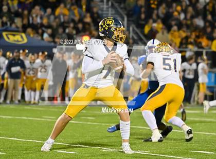 Thumbnail 1 in Archbishop Moeller @ St. Xavier (OHSAA Region 4 Regional Quarterfinal) photogallery.