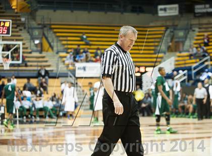 Thumbnail 1 in El Cerrito vs. Sacred Heart Cathedral (MaxPreps MLK Classic) photogallery.