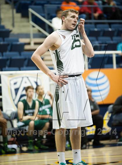 Thumbnail 1 in El Cerrito vs. Sacred Heart Cathedral (MaxPreps MLK Classic) photogallery.