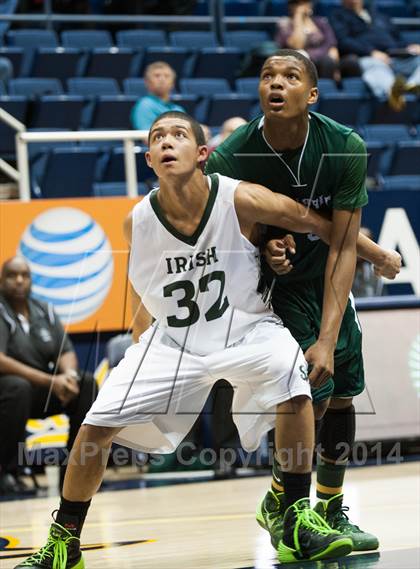 Thumbnail 3 in El Cerrito vs. Sacred Heart Cathedral (MaxPreps MLK Classic) photogallery.