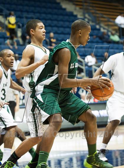 Thumbnail 3 in El Cerrito vs. Sacred Heart Cathedral (MaxPreps MLK Classic) photogallery.