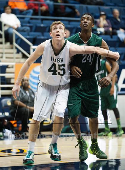 Thumbnail 2 in El Cerrito vs. Sacred Heart Cathedral (MaxPreps MLK Classic) photogallery.