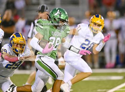 Thumbnail 2 in Greenfield-Central @ Yorktown photogallery.