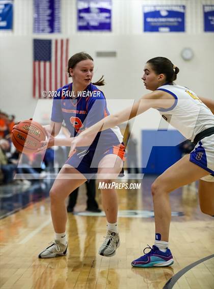 Thumbnail 3 in Mountain View vs. Greenwood (PIAA 1A Semifinal) photogallery.