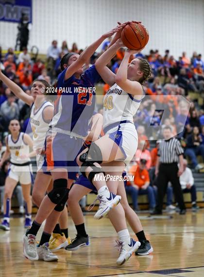 Thumbnail 3 in Mountain View vs. Greenwood (PIAA 1A Semifinal) photogallery.