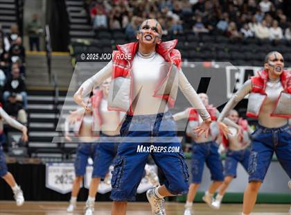 Thumbnail 1 in UHSAA 6A State Championship photogallery.