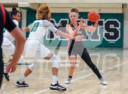 Thumbnail 2 in California vs. St. Mary's (Miramonte Showcase) photogallery.