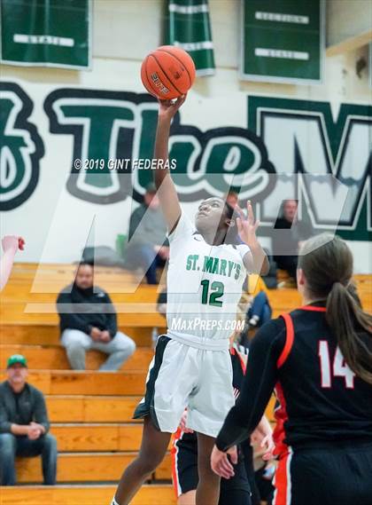 Thumbnail 3 in California vs. St. Mary's (Miramonte Showcase) photogallery.
