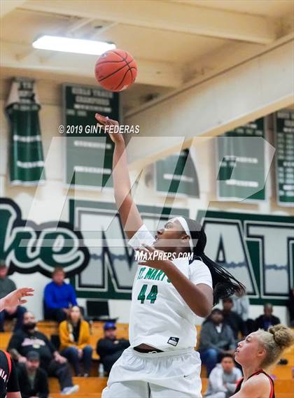 Thumbnail 3 in California vs. St. Mary's (Miramonte Showcase) photogallery.