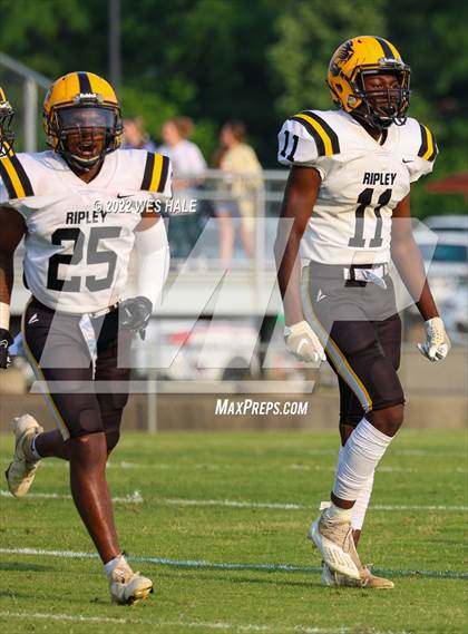 Thumbnail 3 in Ripley @ Lewisburg (Spring Game) photogallery.