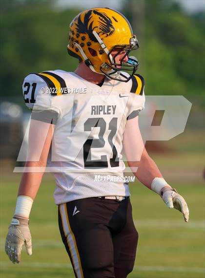 Thumbnail 3 in Ripley @ Lewisburg (Spring Game) photogallery.