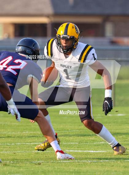 Thumbnail 3 in Ripley @ Lewisburg (Spring Game) photogallery.