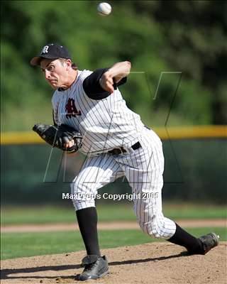 Thumbnail 3 in De La Salle vs Monte Vista (3A Sec. Final) photogallery.