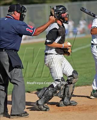 Thumbnail 3 in De La Salle vs Monte Vista (3A Sec. Final) photogallery.