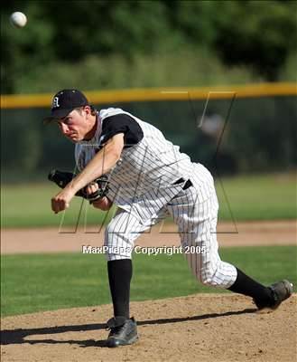 Thumbnail 3 in De La Salle vs Monte Vista (3A Sec. Final) photogallery.