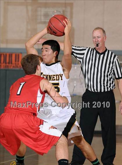 Thumbnail 1 in Lodi vs. Kennedy (Running with the Pack) photogallery.