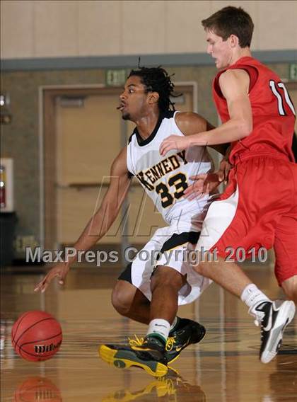 Thumbnail 2 in Lodi vs. Kennedy (Running with the Pack) photogallery.