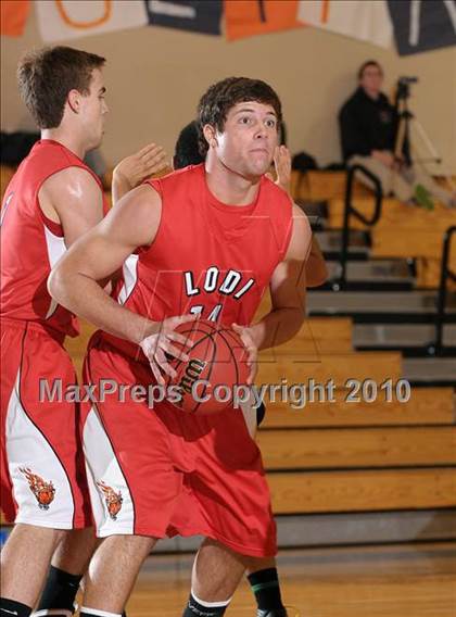 Thumbnail 3 in Lodi vs. Kennedy (Running with the Pack) photogallery.