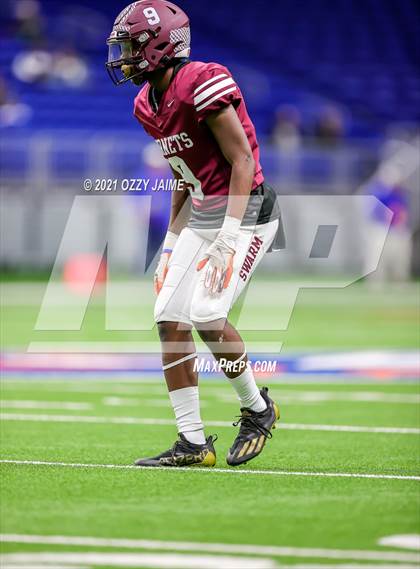 Thumbnail 1 in Flour Bluff vs. Gregory-Portland (UIL 5A D1 Regional Playoff) photogallery.
