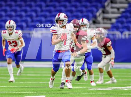 Thumbnail 2 in Flour Bluff vs. Gregory-Portland (UIL 5A D1 Regional Playoff) photogallery.
