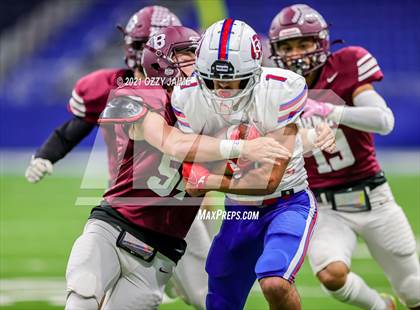 Thumbnail 1 in Flour Bluff vs. Gregory-Portland (UIL 5A D1 Regional Playoff) photogallery.