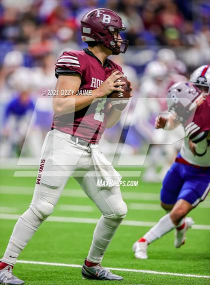 Thumbnail 1 in Flour Bluff vs. Gregory-Portland (UIL 5A D1 Regional Playoff) photogallery.