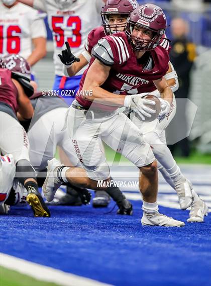 Thumbnail 3 in Flour Bluff vs. Gregory-Portland (UIL 5A D1 Regional Playoff) photogallery.