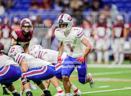 Thumbnail 3 in Flour Bluff vs. Gregory-Portland (UIL 5A D1 Regional Playoff) photogallery.