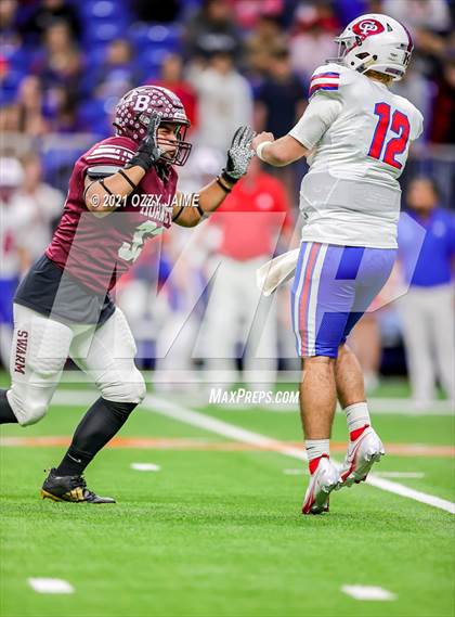 Thumbnail 1 in Flour Bluff vs. Gregory-Portland (UIL 5A D1 Regional Playoff) photogallery.