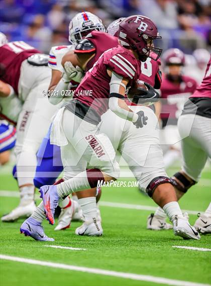 Thumbnail 3 in Flour Bluff vs. Gregory-Portland (UIL 5A D1 Regional Playoff) photogallery.